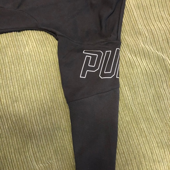 Puma zip up jacket - Picture 2 of 4
